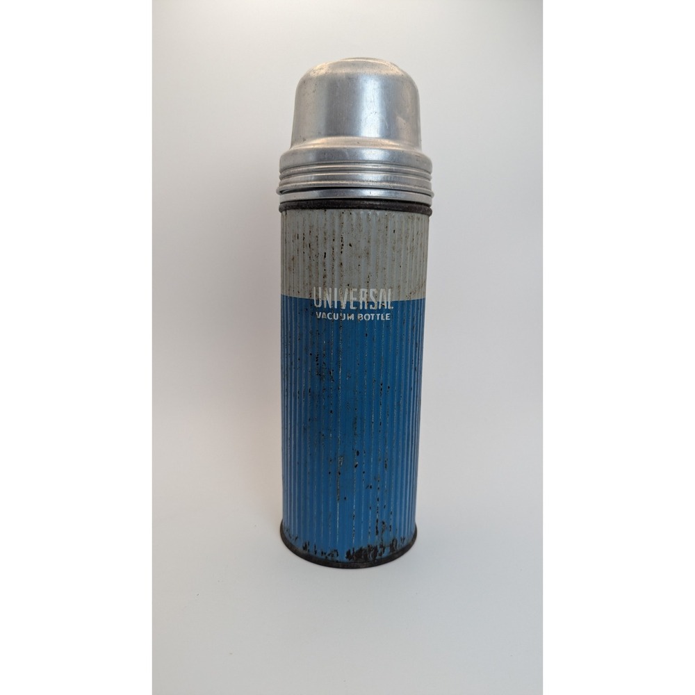 Vintage Universal Vacuum Bottle 2615 Blue Grey Ribbed Metal Thermos‎ New Britain